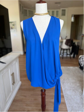 Women's Trouvé Blue Sleeveless Wrap Top M
